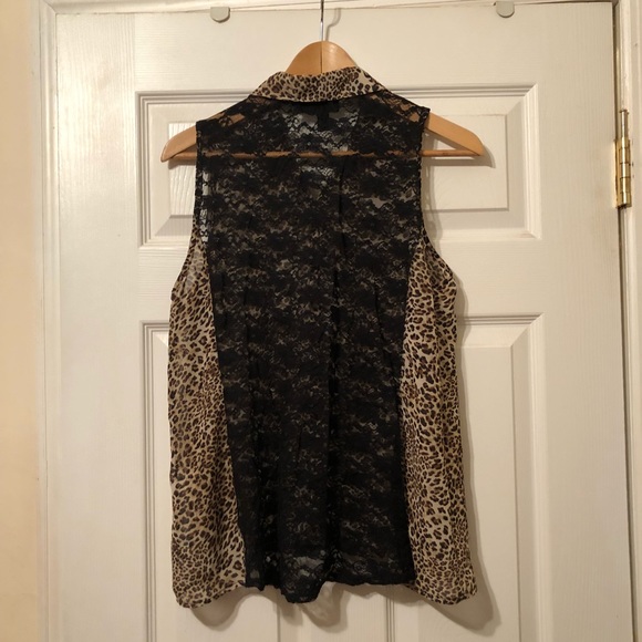 Animal print and lace blouse - Picture 5 of 6